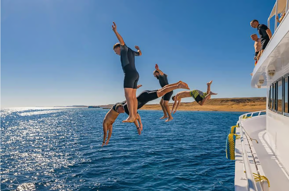 Hurghada: Luxury Private Yacht with Optional Lunch & Drinks